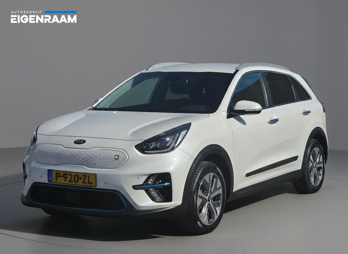 Kia e-Niro DynamicPlusLine 64kWh | Zeer netjes! | SOH 95,5%, Auto's, Gebruikt, Adaptive Cruise Control, 1712 kg, Wit