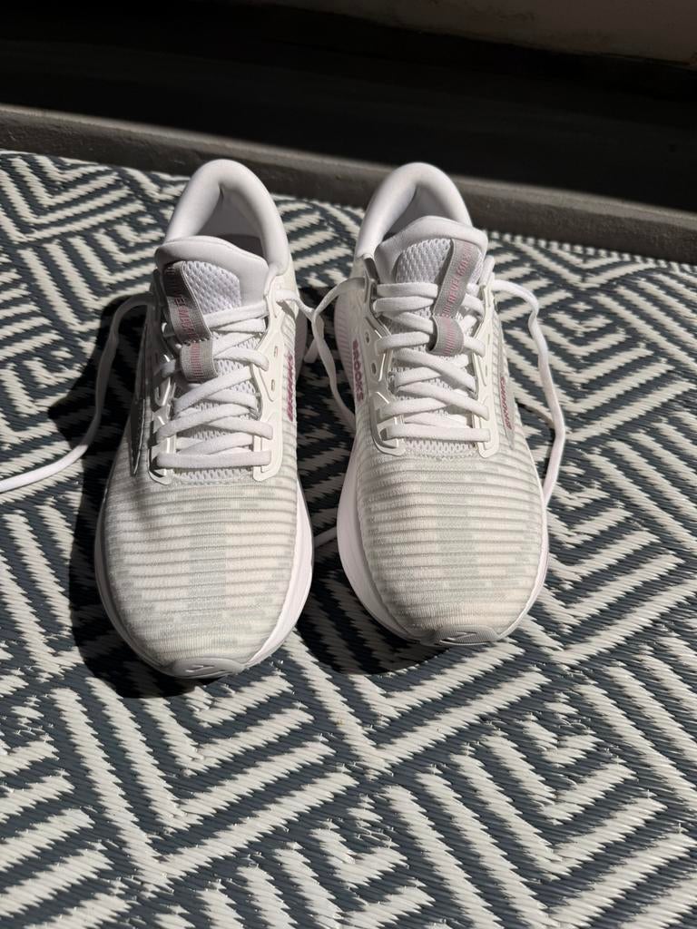 Brooks Revel Max hardloopschoenen maat 41, Ophalen of Verzenden, Zo goed als nieuw, Wit, Sportschoenen