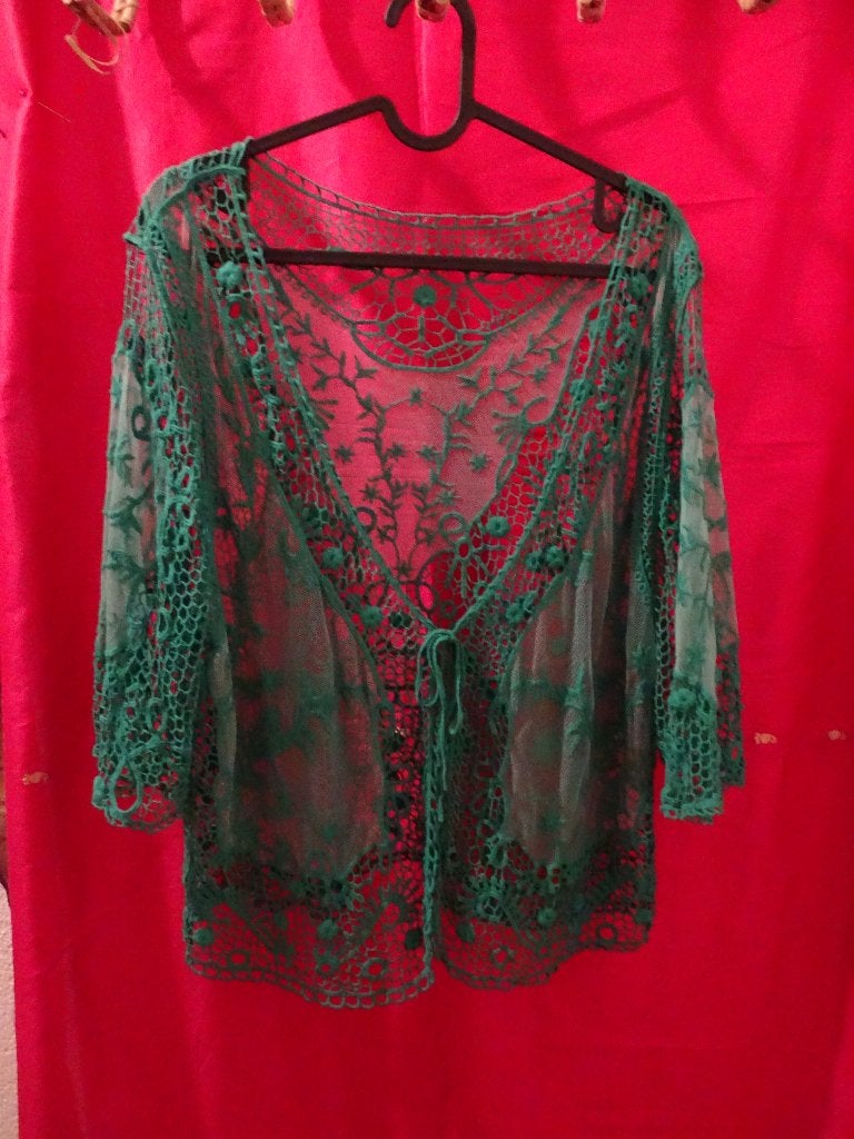 GROEN KANTEN BOHO VESTJE-MT 48/50-ALS NIEUW, Kleding | Dames, Grote Maten, Trui of Vest, Ophalen of Verzenden, Zo goed als nieuw