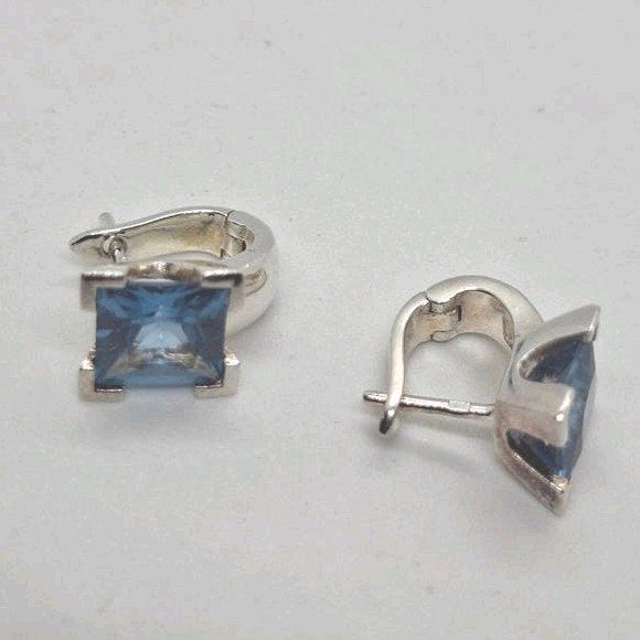 Prachtige Zilveren Oorbellen met Topaas Stenen (925), Blauw, Ophalen of Verzenden, Zo goed als nieuw, Met edelsteen