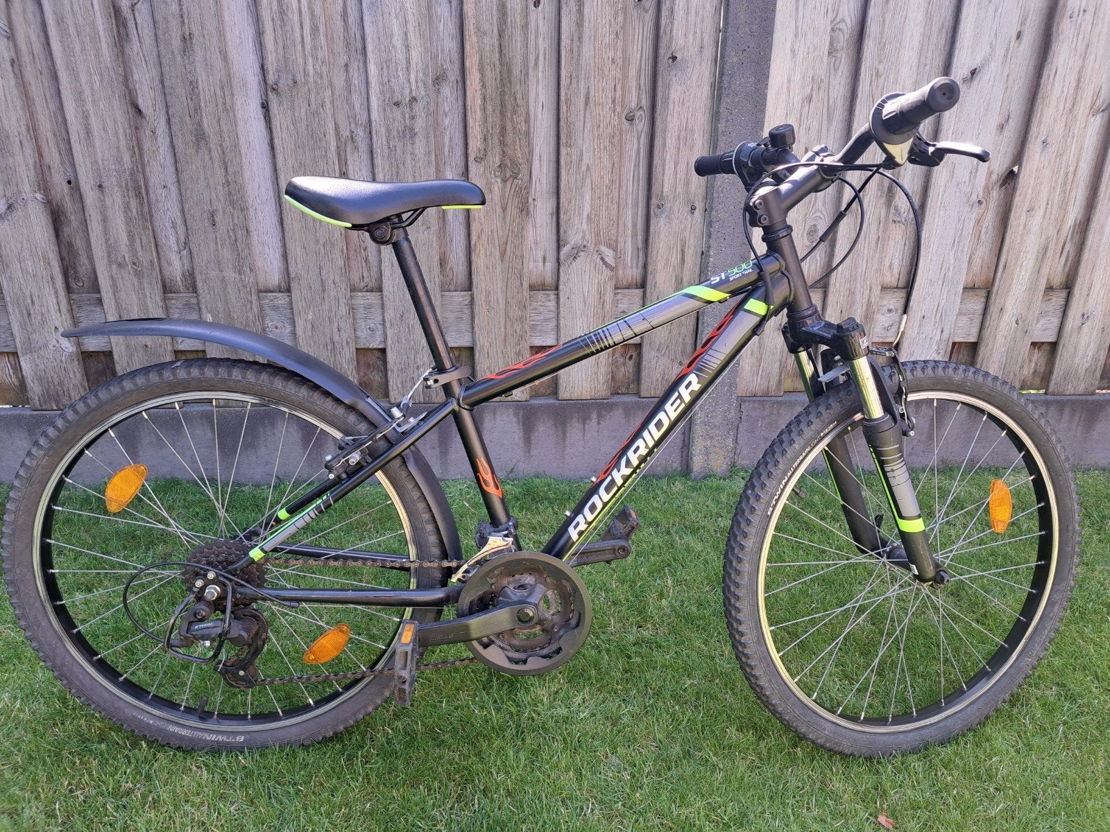 Rockrider 24 inch mountainbike, Fietsen en Brommers, Fietsen | Vouwfietsen, 20 inch of meer, Gebruikt, Velgrem, Versnellingen