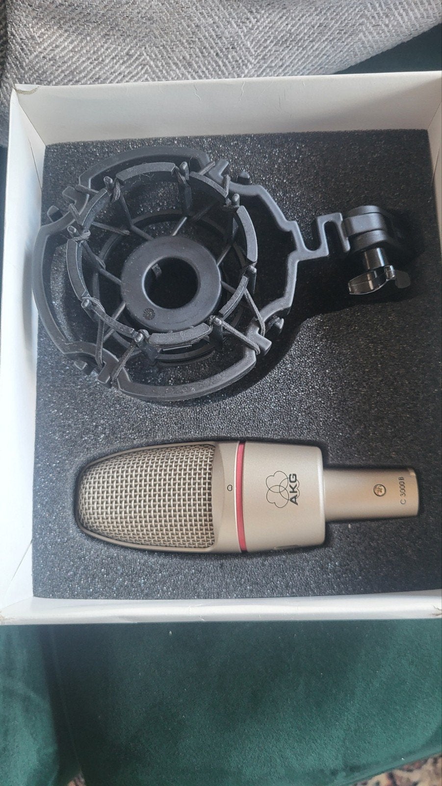 AKG C3000B Studiomicrofoon met shockmount, Ophalen of Verzenden, Gebruikt, Studiomicrofoon