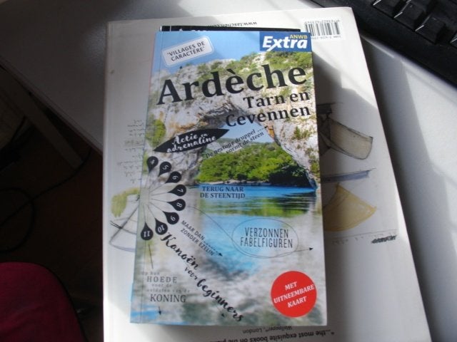 anwb extra - ardeche, tarn,cevennen, Europa, Ophalen of Verzenden, Zo goed als nieuw, Reisgids of -boek