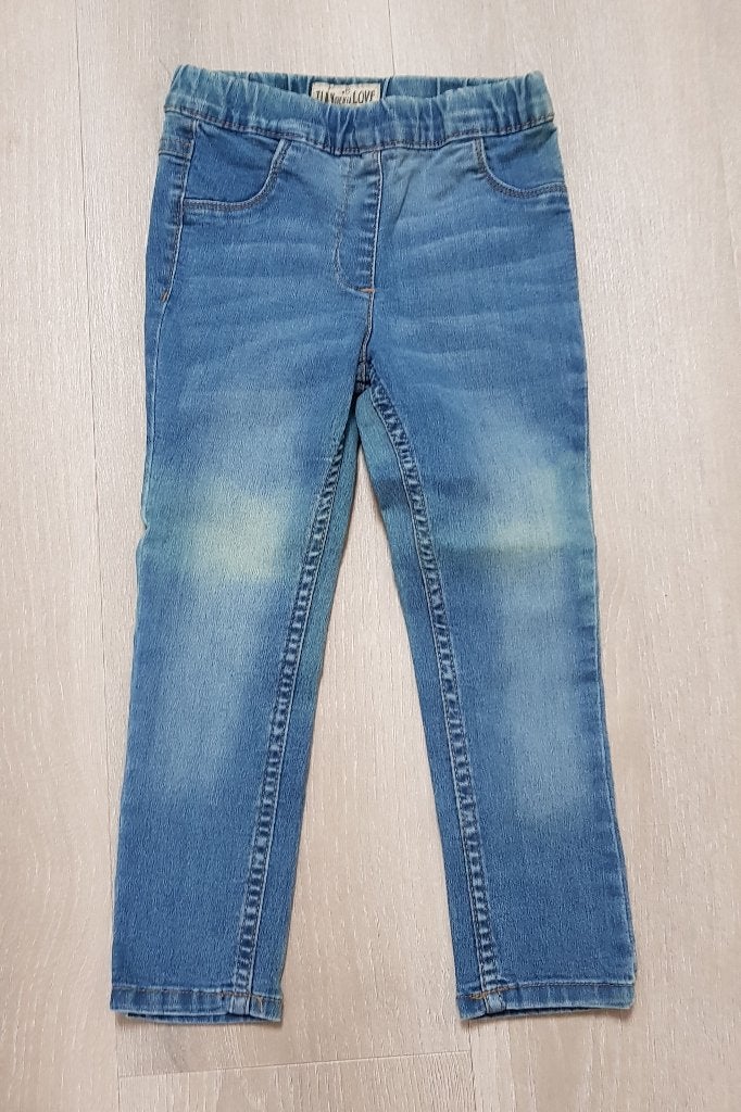 SPIJKERBROEKJE in de maat 104 te koop, Kinderen en Baby's, Kinderkleding | Maat 104, Ophalen of Verzenden, Nieuw, Jongen of Meisje