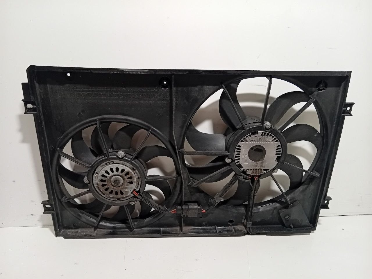 Koelventilator Volkswagen Touran, Onderdelen@venauto.nl, Van der Ven Autorecycling B.V., Gebruikt, Ettenseweg 76, 4706 PB Roosendaal, The Netherlands