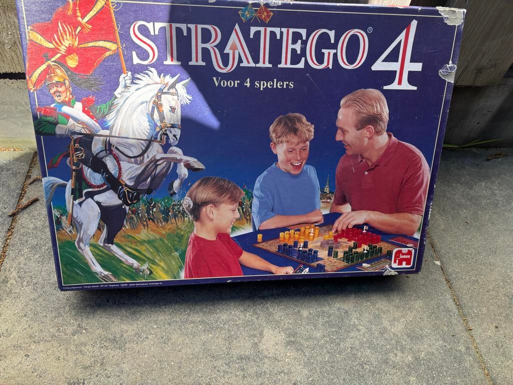 Stratego 4 - Strategisch bordspel voor 2-4 spelers, Hobby en Vrije tijd, Gezelschapsspellen | Bordspellen, Een of twee spelers