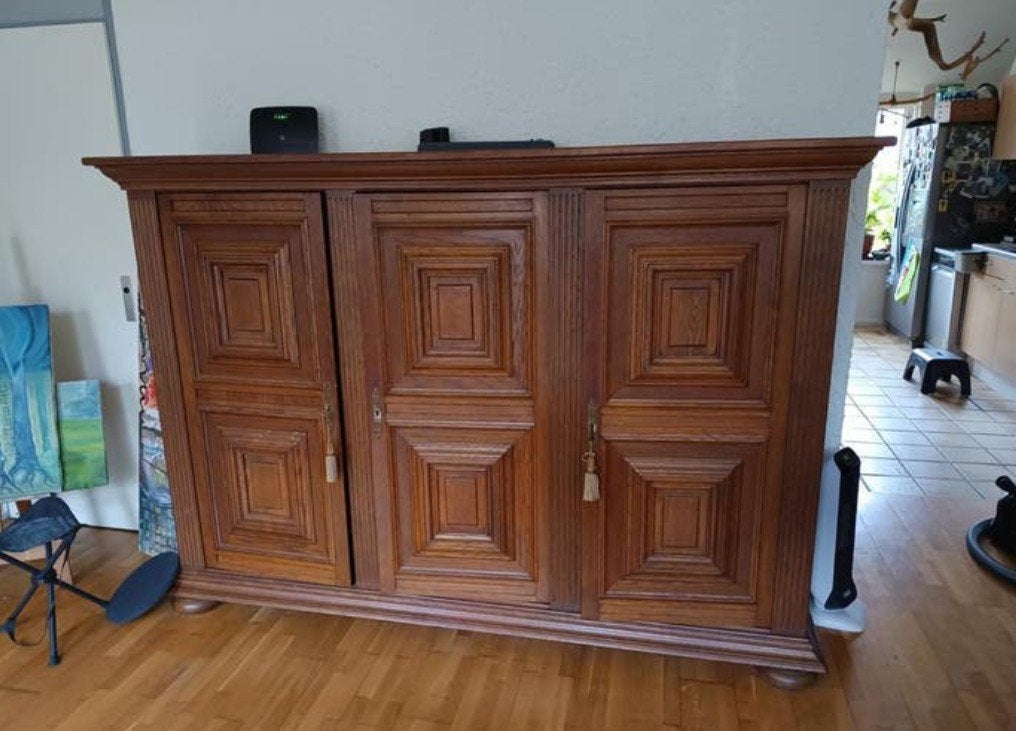 Prachtige vintage houten kast met sleutels, Antiek en Kunst, Antiek | Meubels | Kasten, Ophalen