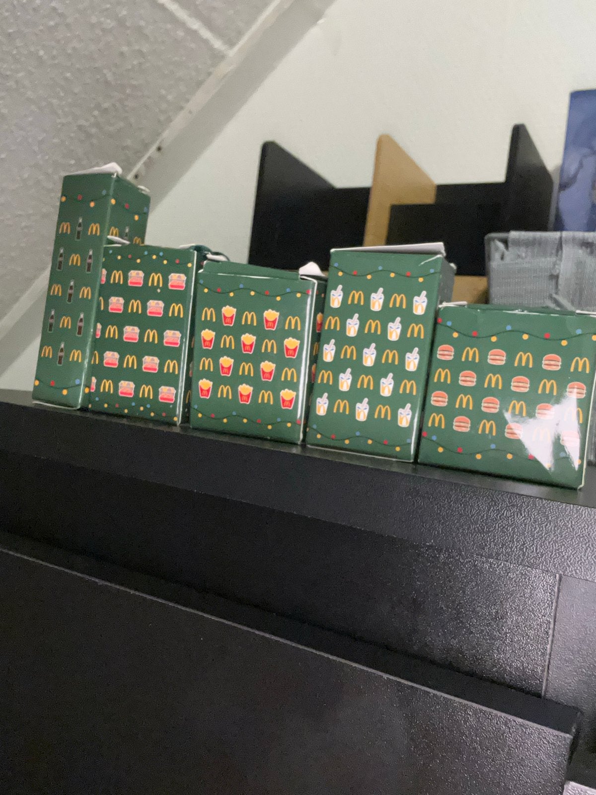 McDonald's Kerstcadeauverpakking (5 stuks), Verzamelen, Ophalen of Verzenden, Nieuw