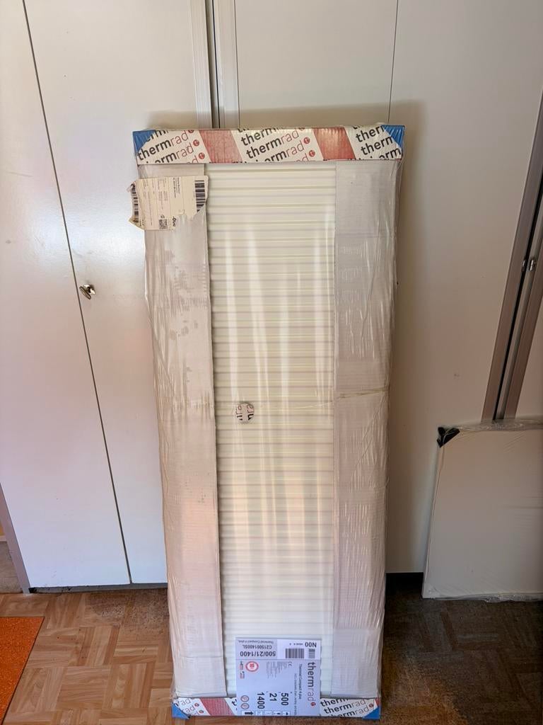 Thermrad Compact-4 Plus Radiator, Ophalen, Zo goed als nieuw, Minder dan 50 watt