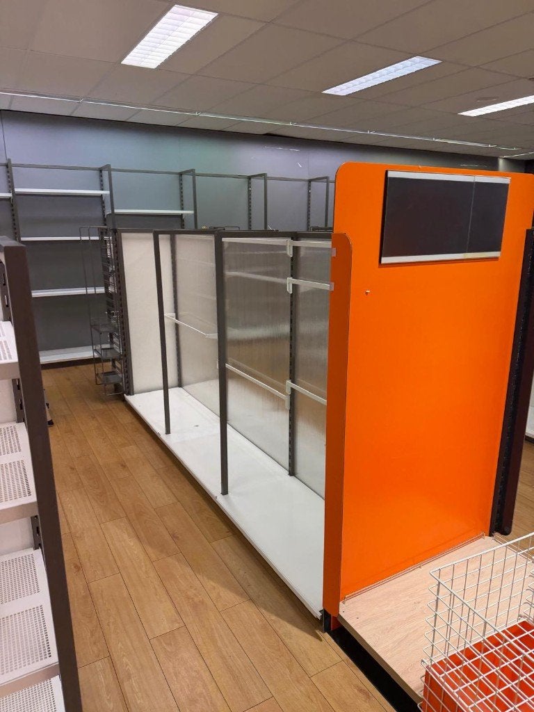 Winkelinventaris Blokker - Opkoop als geheel, enkel ophalen, Ophalen