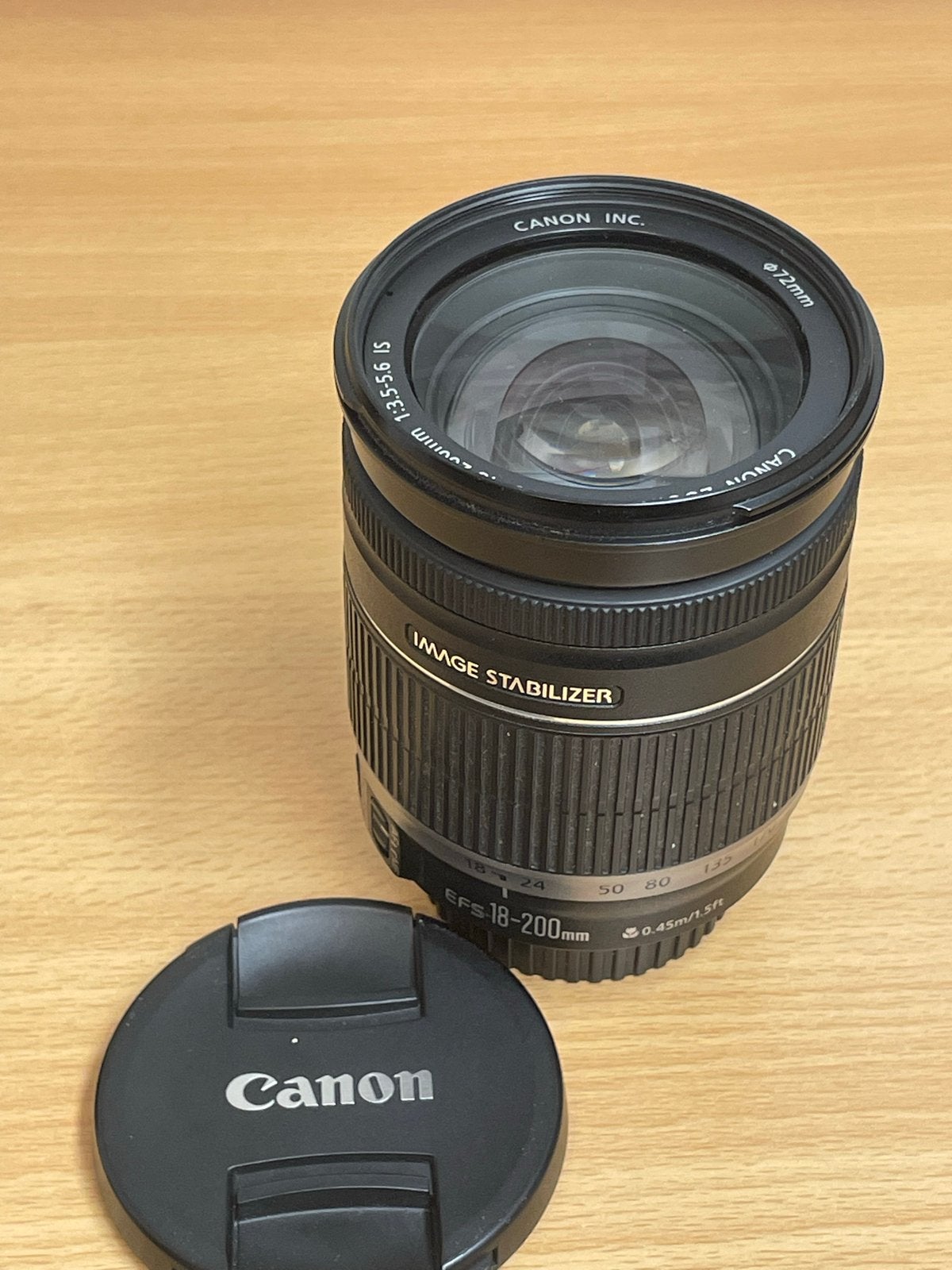 Canon EF-S 18-200mm f/3.5-5.6 IS Zoomlens, Gebruikt, Canon, Autofocus, Ophalen of Verzenden