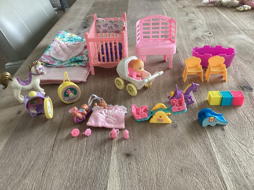 Poppenhuismeubels en accessoires., Ophalen of Verzenden, Zo goed als nieuw, Toebehoren