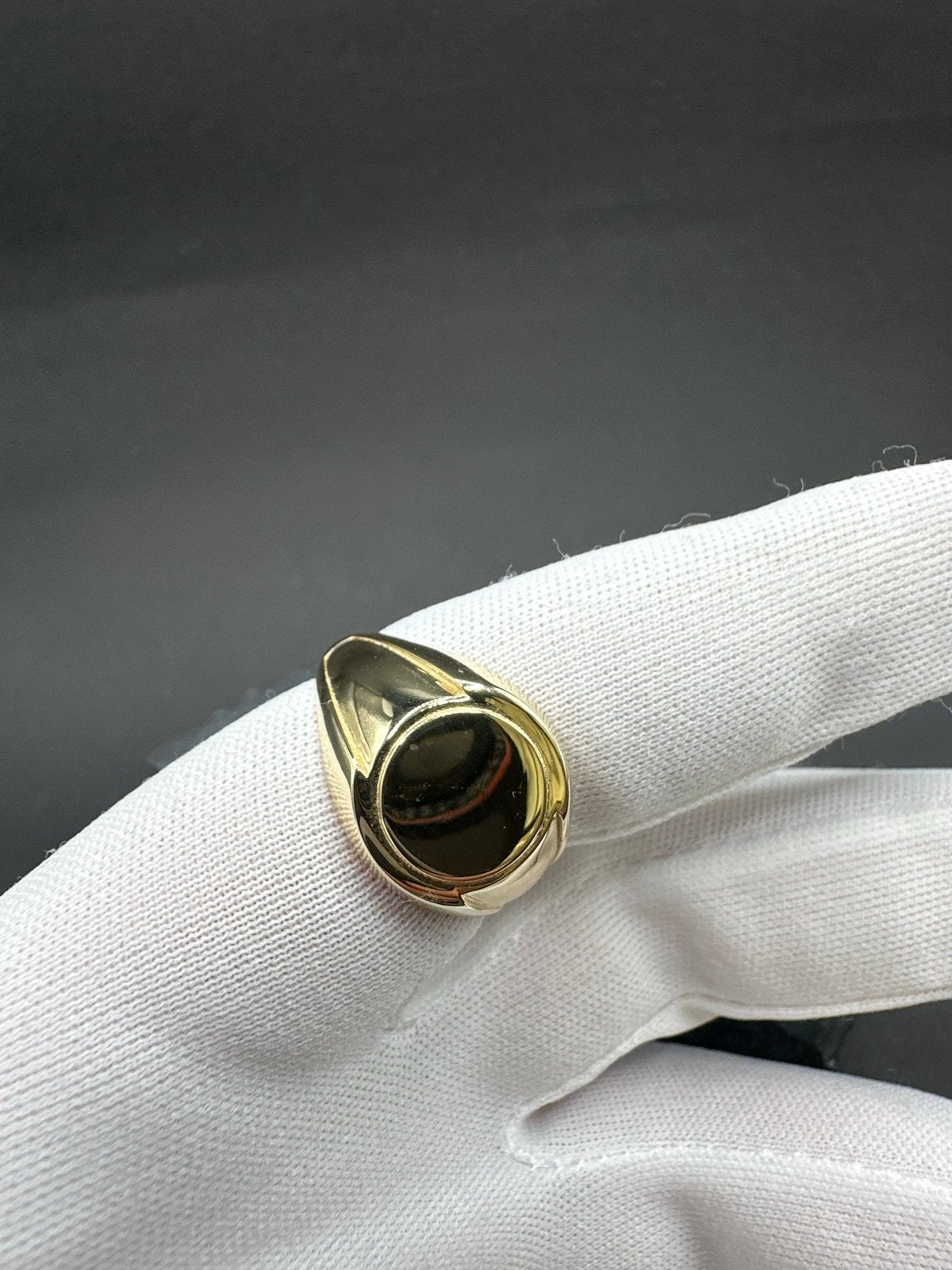 14k Gouden Zegelring, Gebruikt, 19 tot 20, Ophalen of Verzenden, Dame of Heer