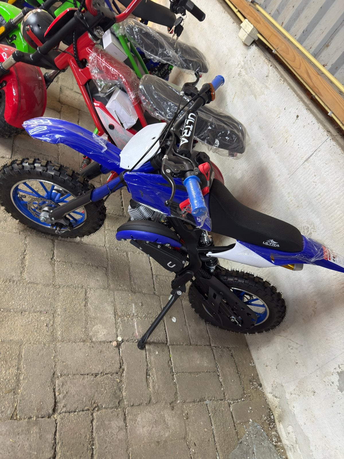 Mini crosser crossmotor vanaf ca 5 tot 9 jaar nieuw