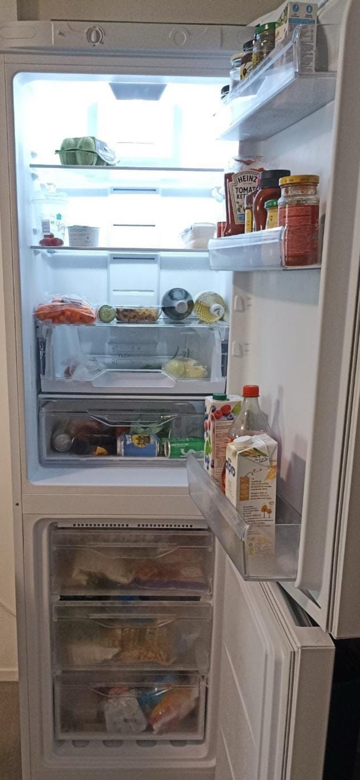 Indesit fridge-freezer, Ophalen, 200 liter of meer, 160 cm of meer, Zo goed als nieuw