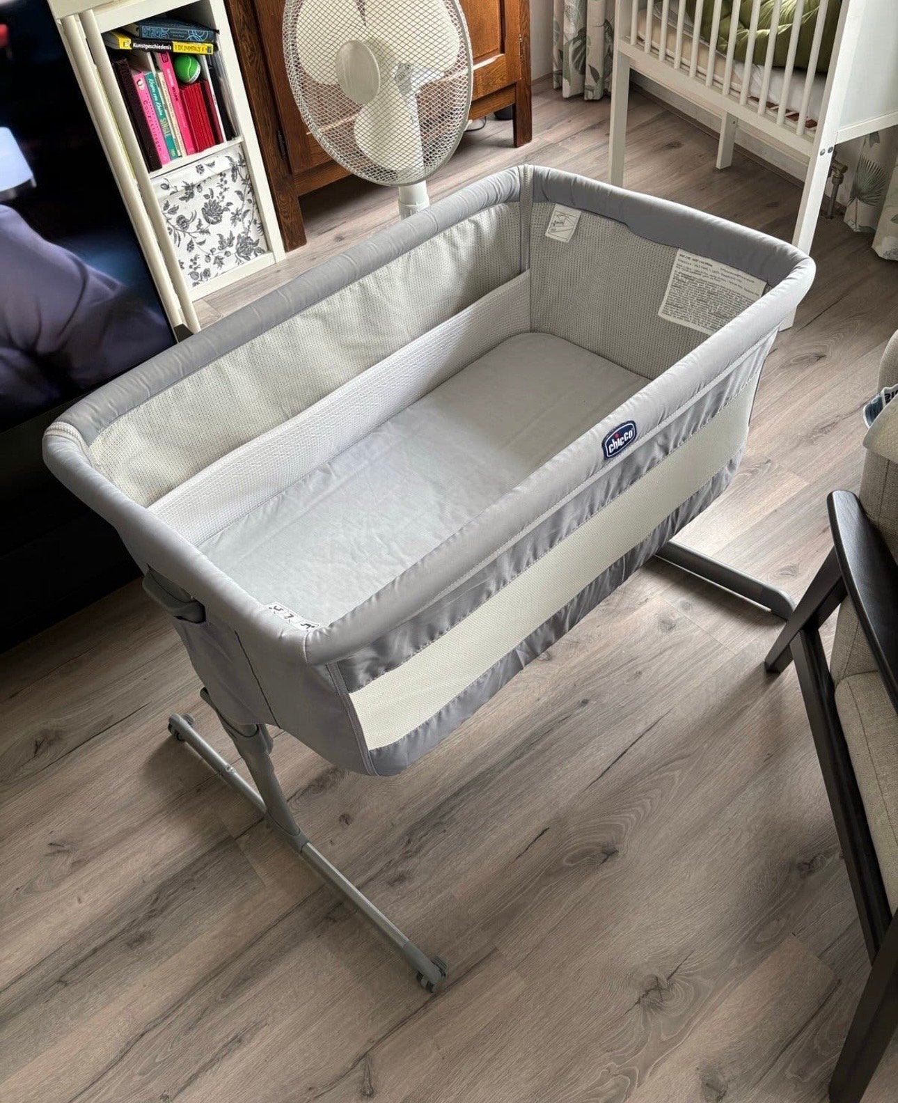 Chicco Next2Me + wieg met Aerosleep matras & accessoires, Huis en Inrichting, Slaapkamer | Bedden, Ophalen, Verstelbaar, 190 cm of minder