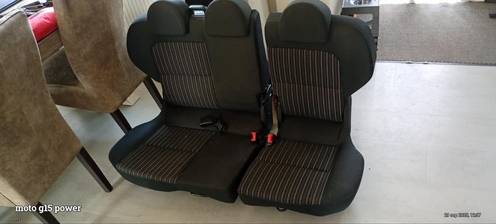 Te koop achterbank Mitsubishi Colt '07 tweedelig., Auto-onderdelen, Interieur en Bekleding, Ophalen, Gebruikt, Mitsubishi
