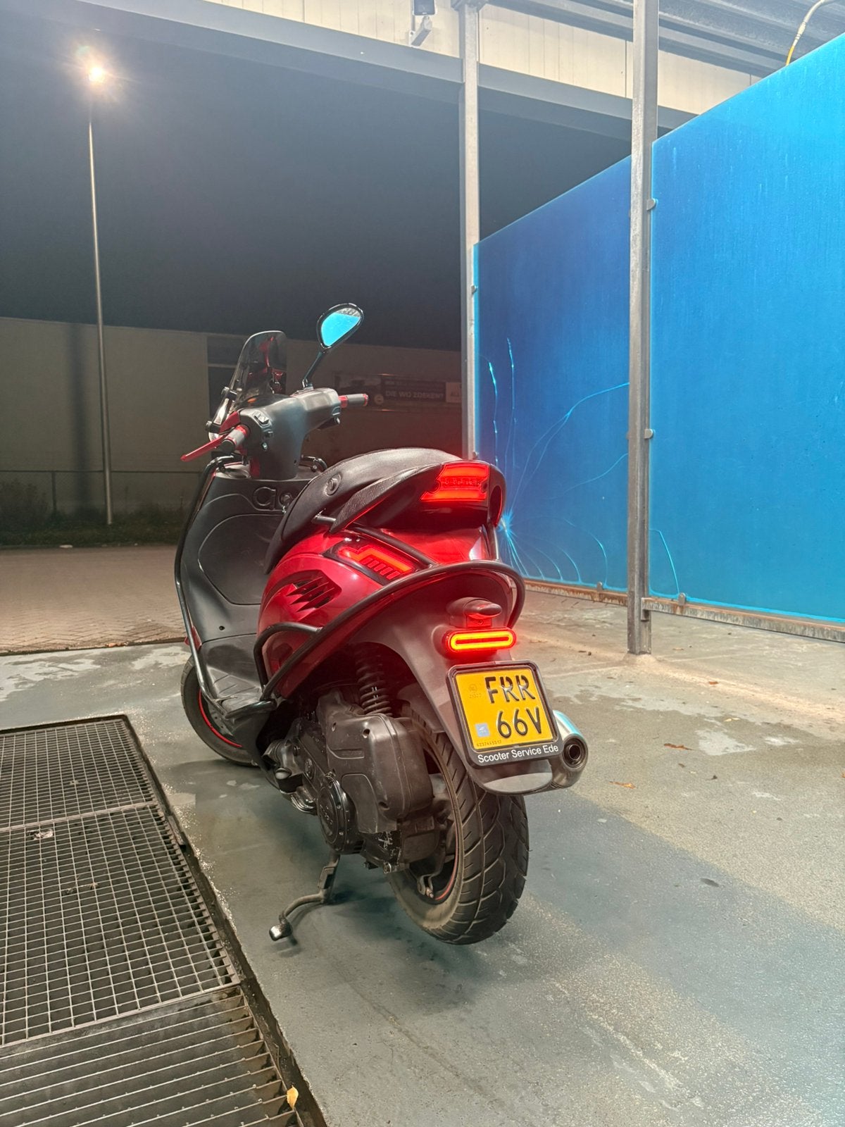 Zip 4t 50cc 2024, Ophalen, Zo goed als nieuw, Benzine, Zip