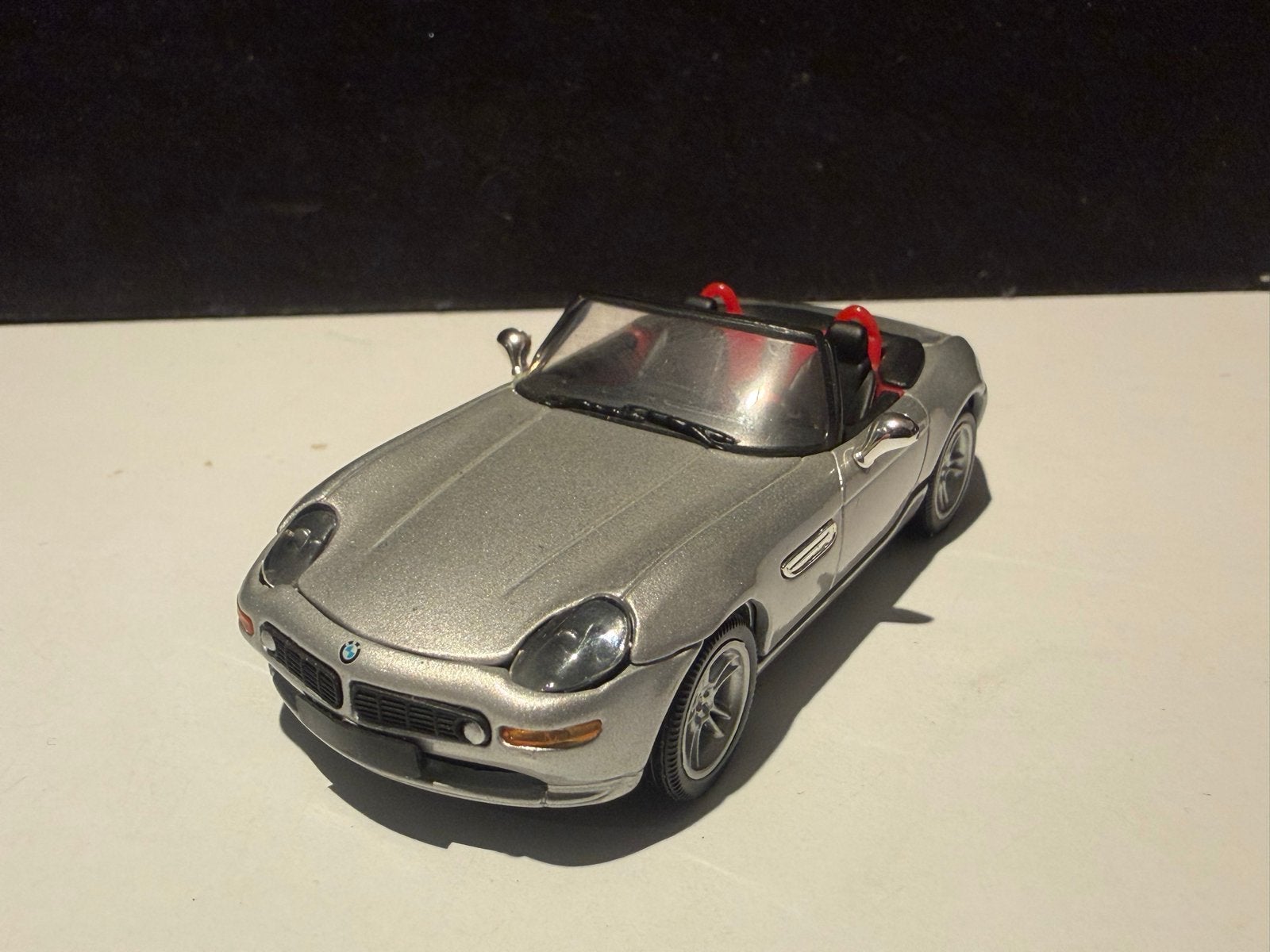 Solido BMW Z8 Schaalmodel - Zilver (1:43), Ophalen of Verzenden, Zo goed als nieuw, Auto, Solido