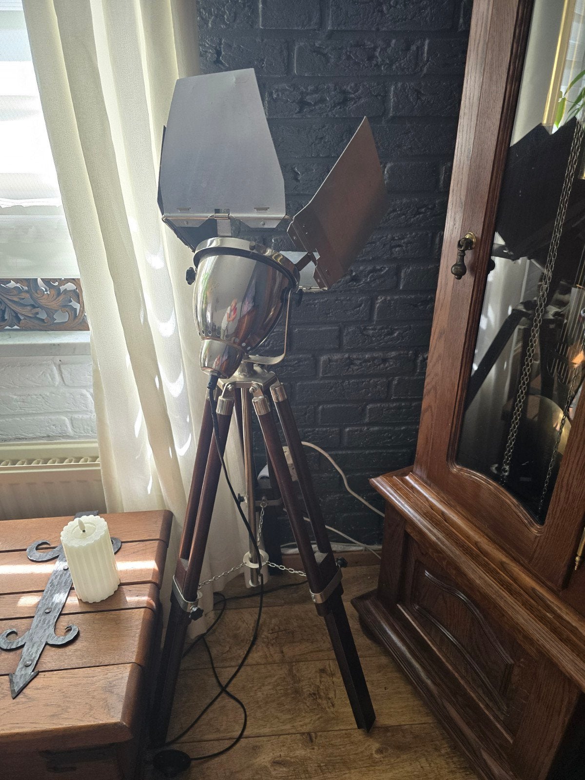 Vintage Studio Lamp op Statief - Industriële Stijl, Huis en Inrichting, Lampen | Vloerlampen, Ophalen, Gebruikt, 100 tot 150 cm