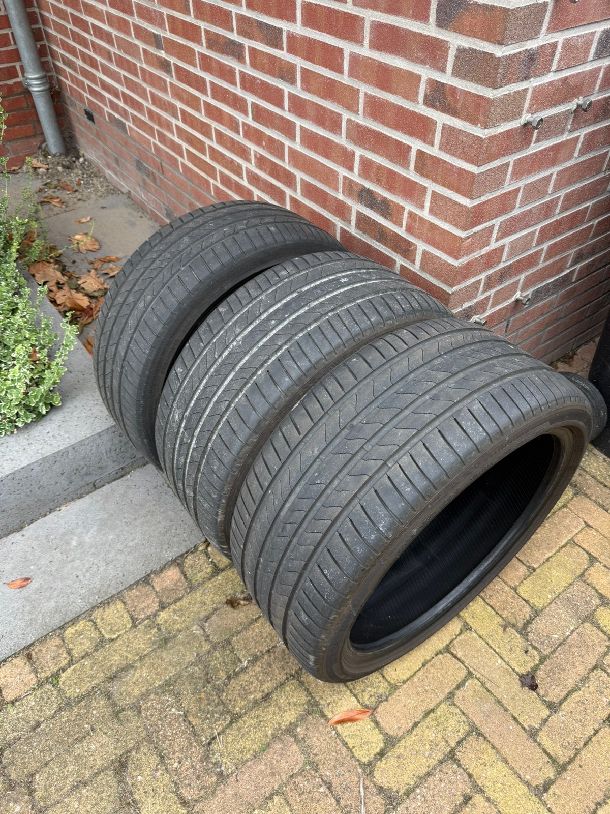 3x Bridgestone 19 inch BMW 330e – 255/35 R19 + 225/40 R19, Ophalen, Gebruikt