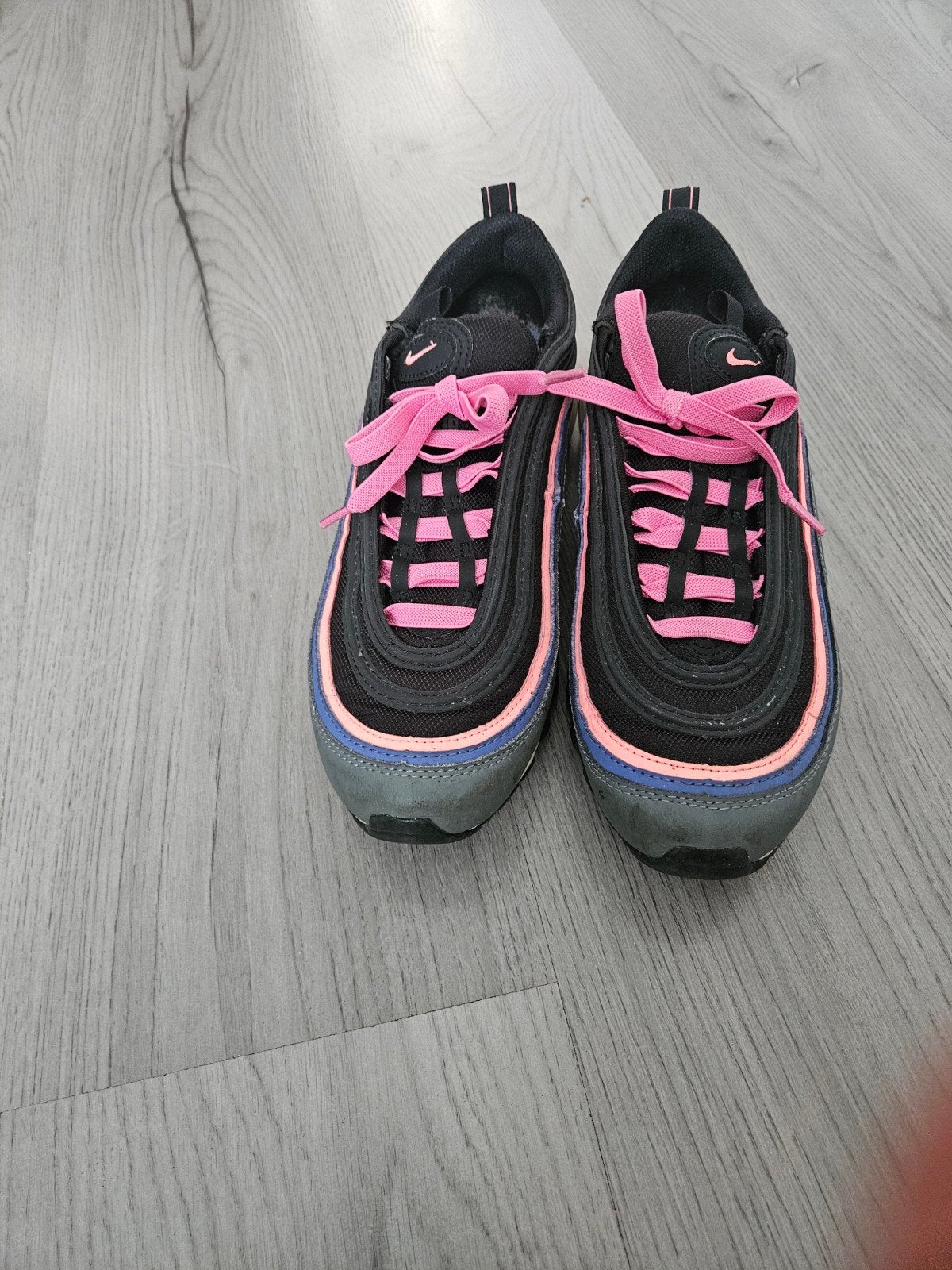 Nike schoenen, maat 39, weinig gebruikt, Nike, Ophalen of Verzenden, Zo goed als nieuw, Sneakers of Gympen