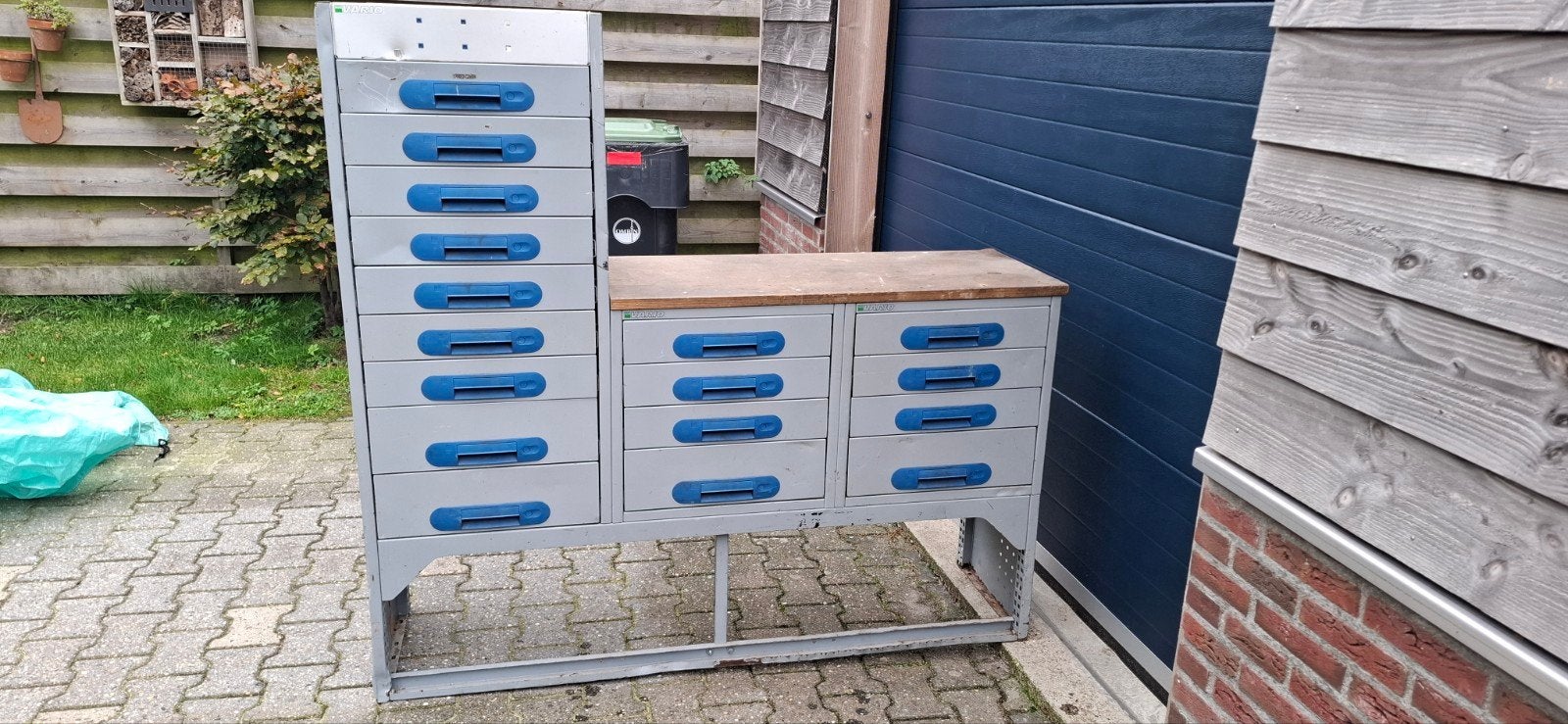 bott vario businrichting, Ophalen