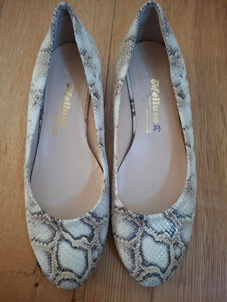 Melluso elegante instappers schoenen maat 39 slangenprint, Schoenen met lage hakken, Beige, Ophalen of Verzenden, Melluso