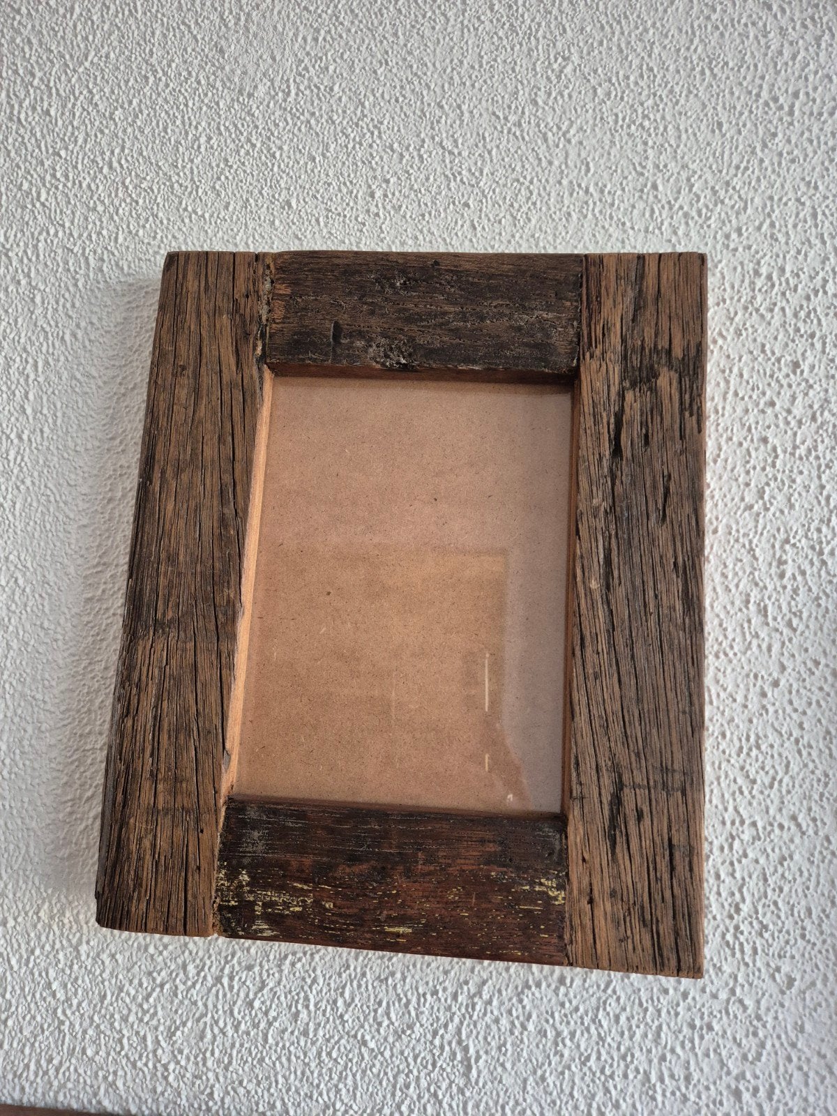 4 oude houten fotolijsten, Ophalen