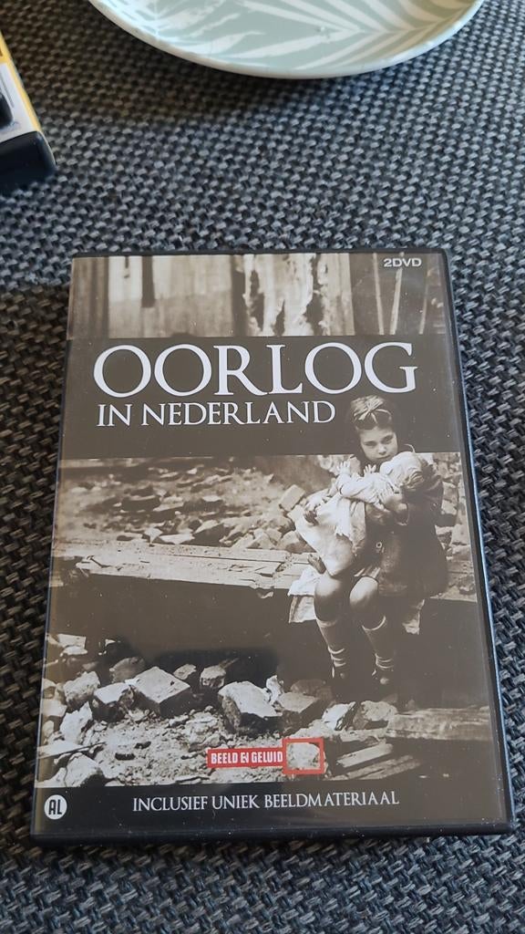 Oorlog in Nederland 2 dvd WWII Tweede Wereldoorlog, Ophalen of Verzenden, Zo goed als nieuw, Oorlog of Misdaad