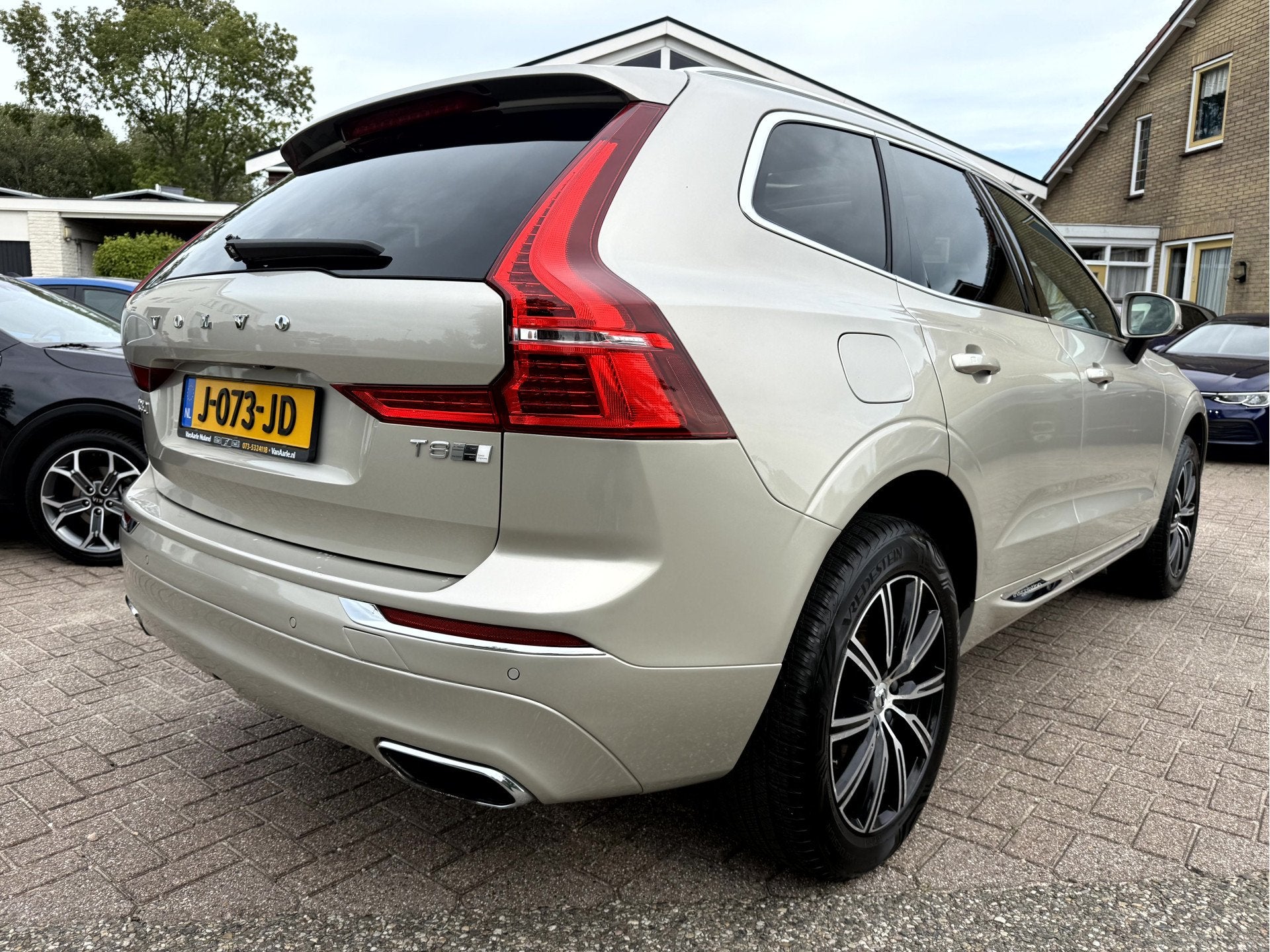 Volvo XC60 2.0 T8 Twin Engine AWD Inscription Panoramadak, T, Dealer onderhouden, Gebruikt, Euro 6, 1969 cc