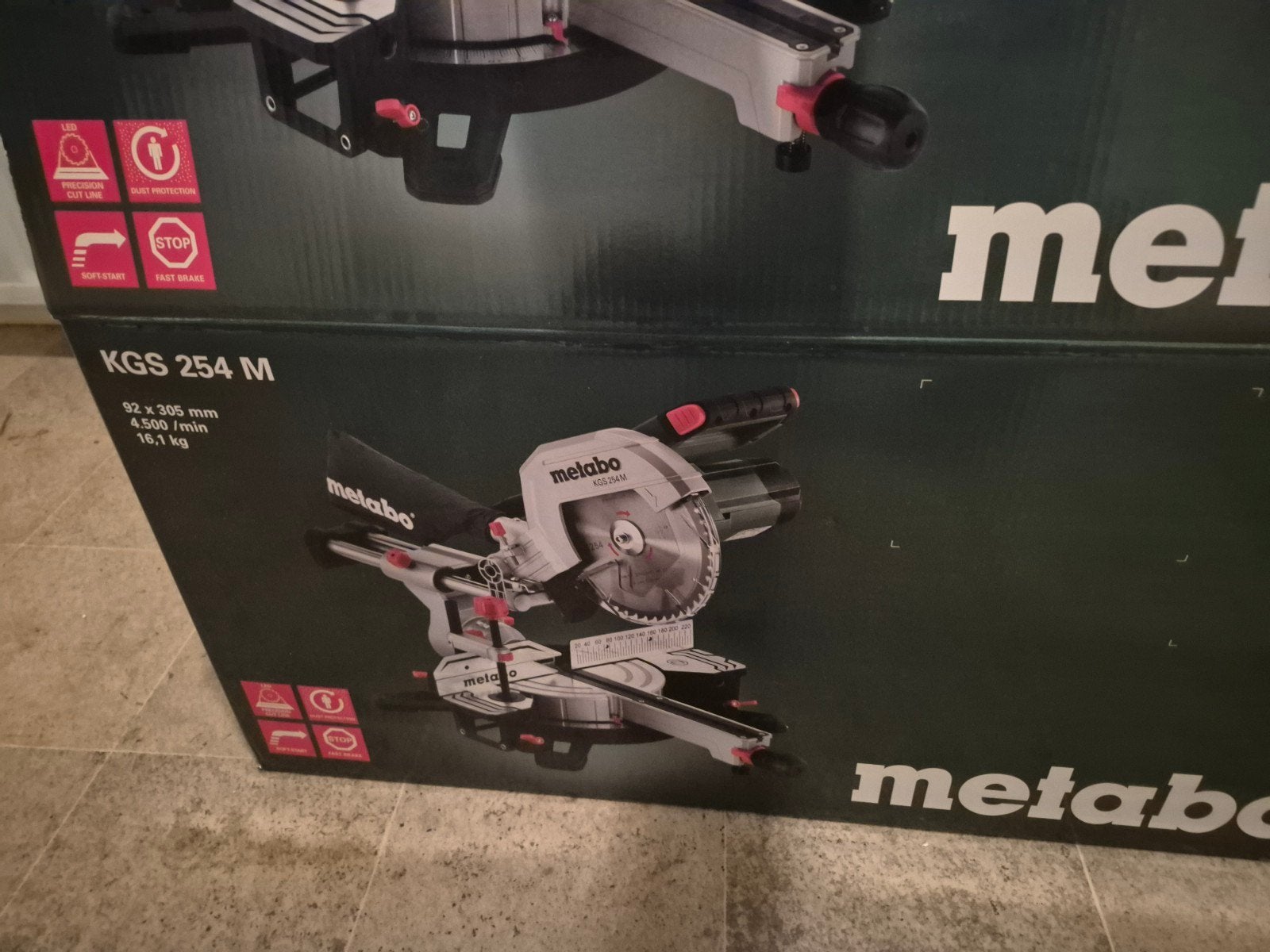 Metabo KGS 254 M Afkortzaag - Nieuw in doos, 70 mm of meer, Nieuw, Ophalen of Verzenden, Afkortzaag
