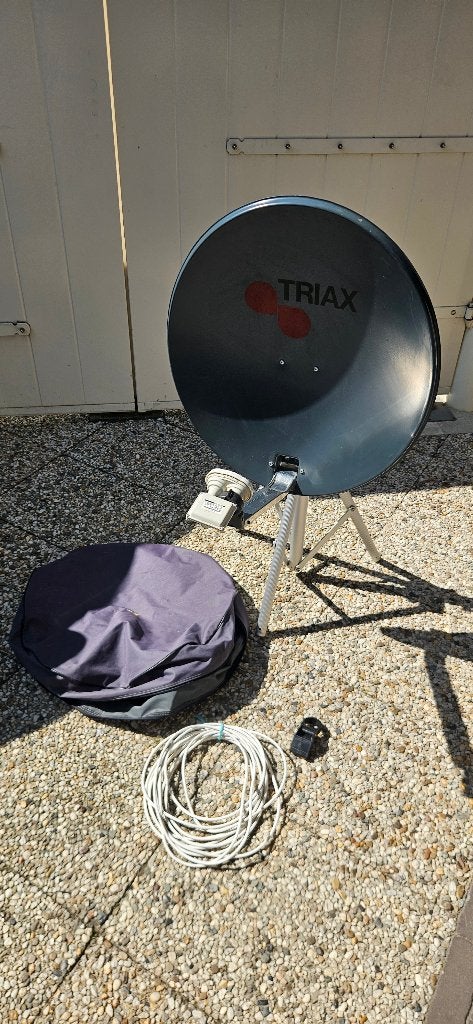 satellietschotel incl statief en dubbele LNB kop, Ophalen of Verzenden, Zo goed als nieuw