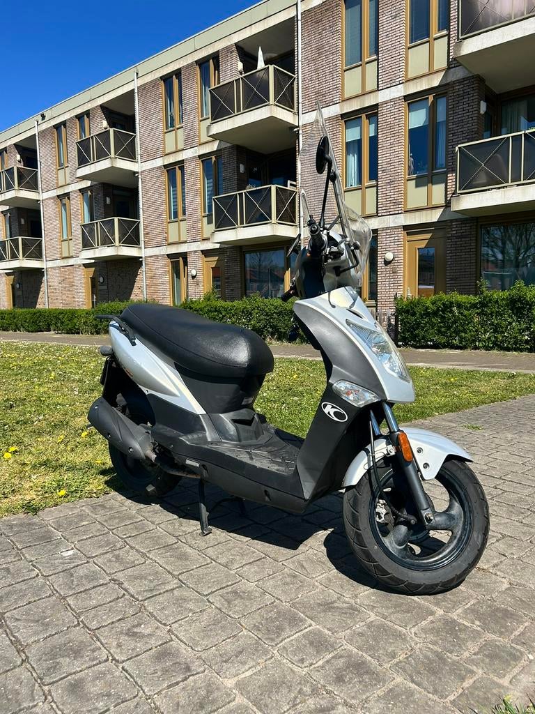 Kymco Agility 50, Fietsen en Brommers, Scooters | Kymco, Ophalen, Maximaal 45 km/u, Zo goed als nieuw, 50 cc