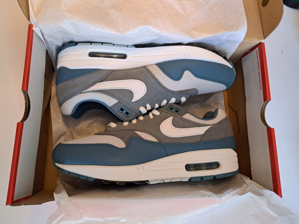 Nike Air Max 1 SC Cool Grey 'Noise Aqua' maat 43, Kleding | Heren, Blauw, Nike, Nieuw, Ophalen of Verzenden