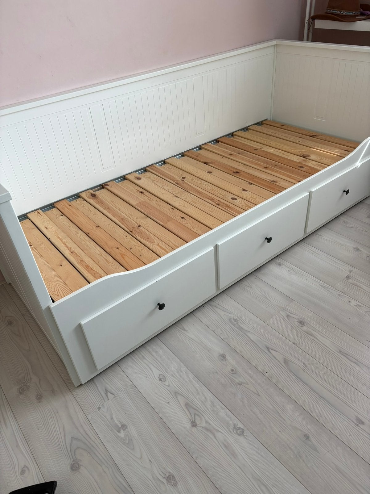 Hemnes bed ikea, Gebruikt, Eenpersoons, Wit, Ophalen of Verzenden