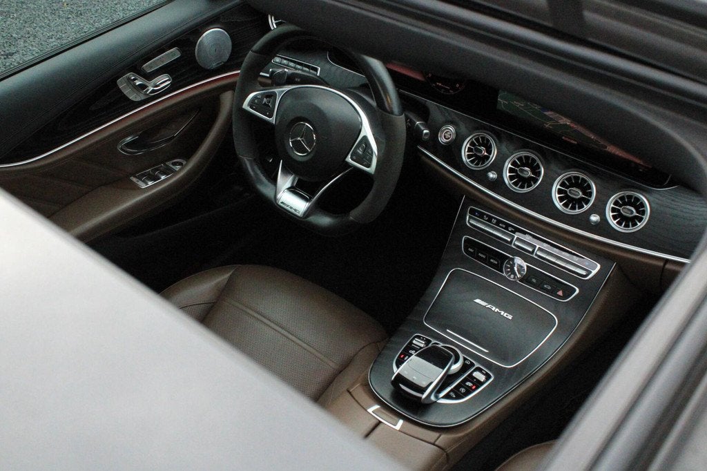 Mercedes E-klasse AMG 63 4MATIC 360 PANO HUD LUCHTVERING, Automaat, Gebruikt, Met garantie (alle), Vierwielaandrijving