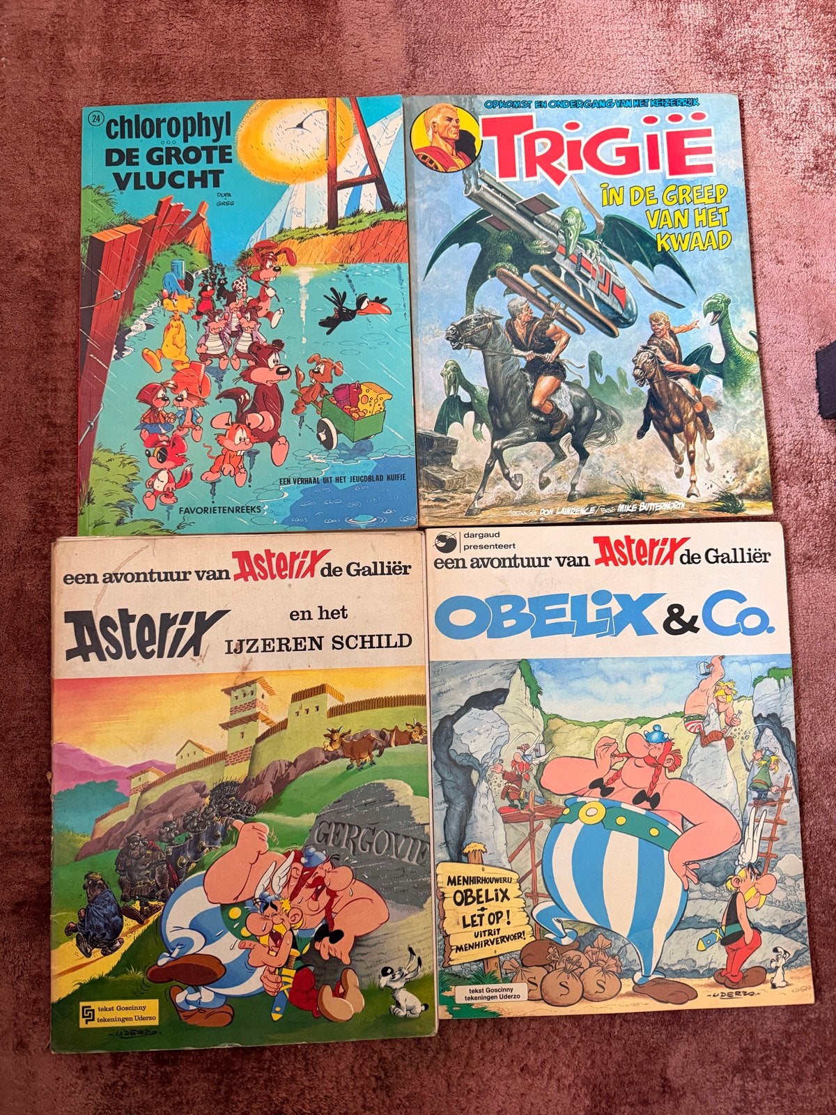 Asterix & Obelix stripboeken uit 1967 en 1976, Meerdere stripboeken, Ophalen of Verzenden, Gelezen