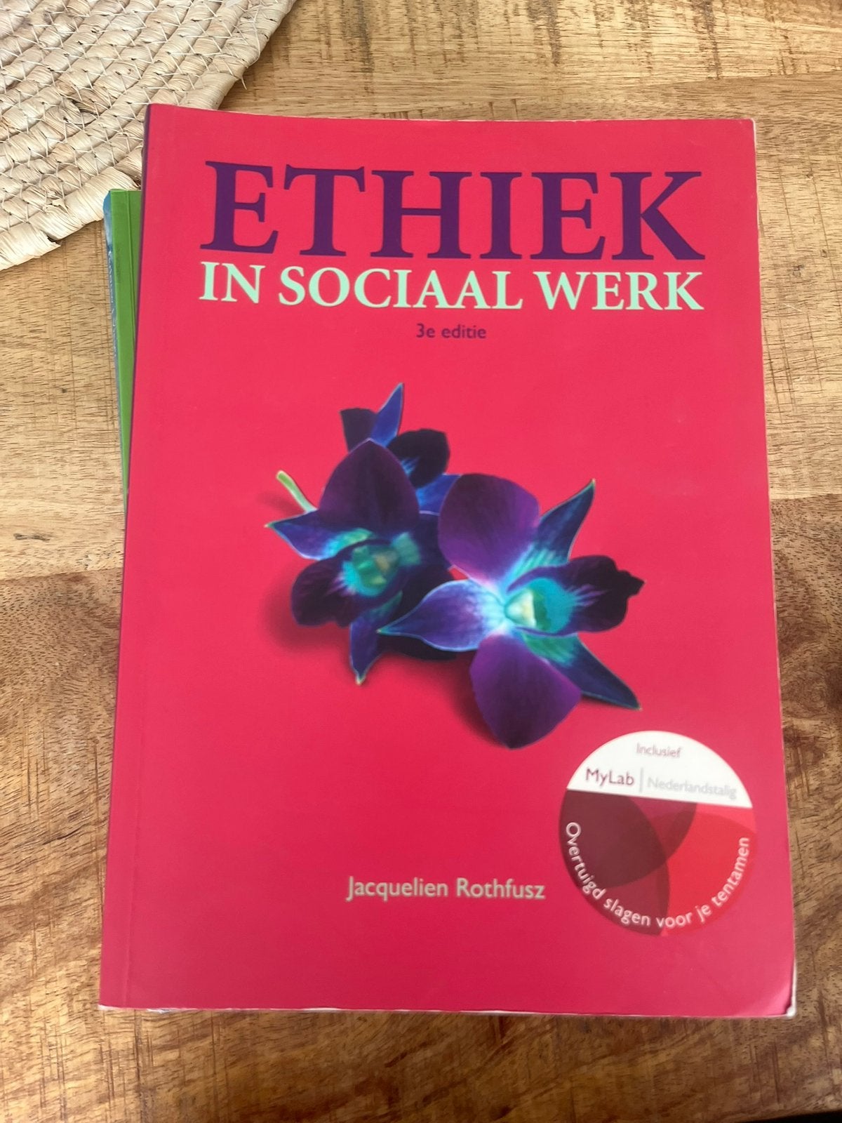 Ethiek in sociaal werk 3e editie, Boeken, Studieboeken en Cursussen, Ophalen, Alpha, Gelezen, HBO