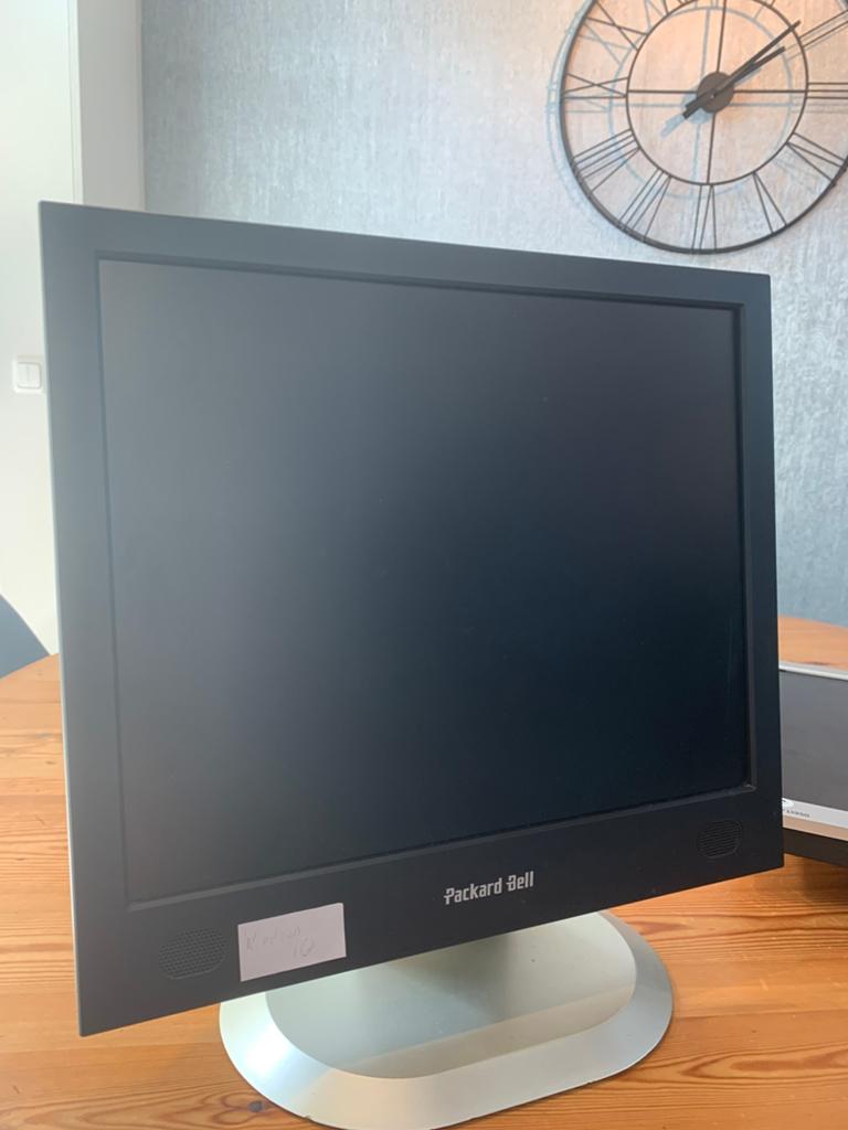 Mooie Packard bell monitor, Packard bell, 50 Hz, Packard bell, Zo goed als nieuw