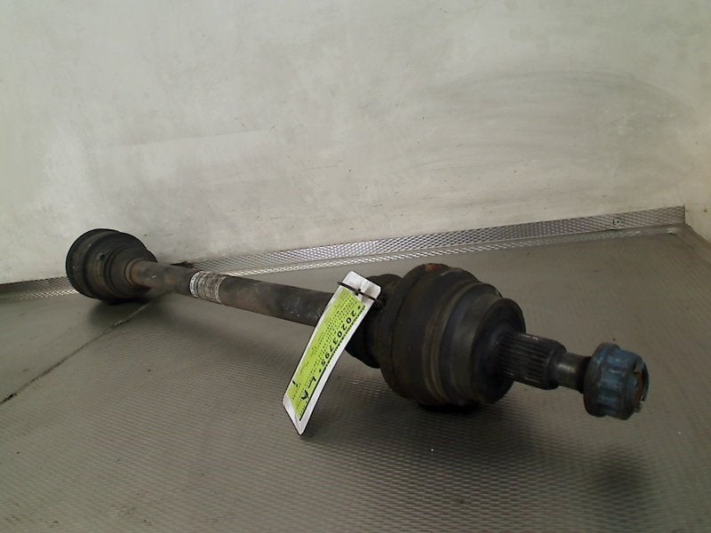 Aandrijfas Links Achter Mercedes-Benz ML III (166) 2012, Gebruikt, Mercedes-Benz AG, Mercedes-Benz, Mercedesstraße 120, Stuttgart 70372, , Duitsland