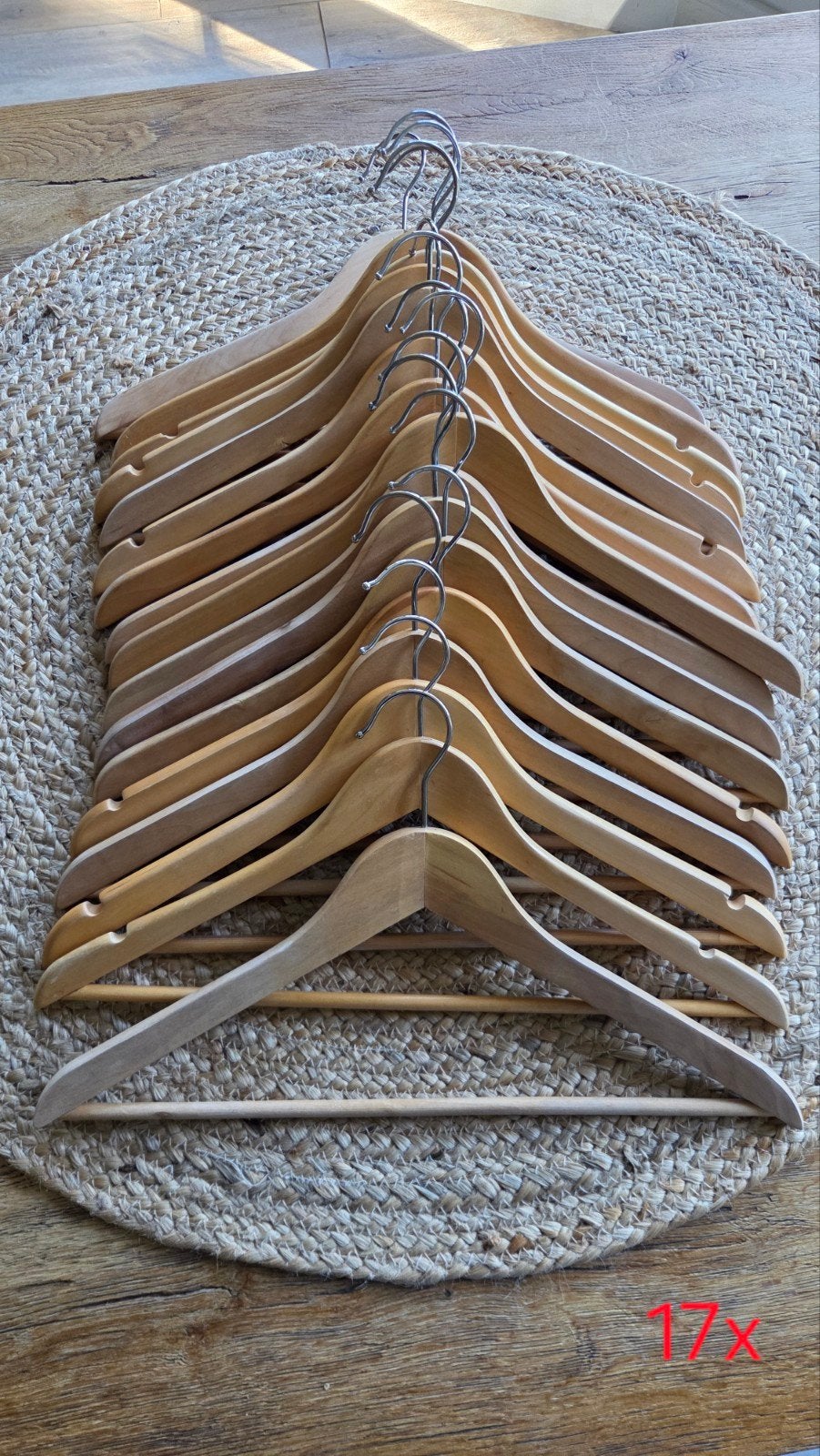 17 Houten kledinghangers, Ophalen of Verzenden