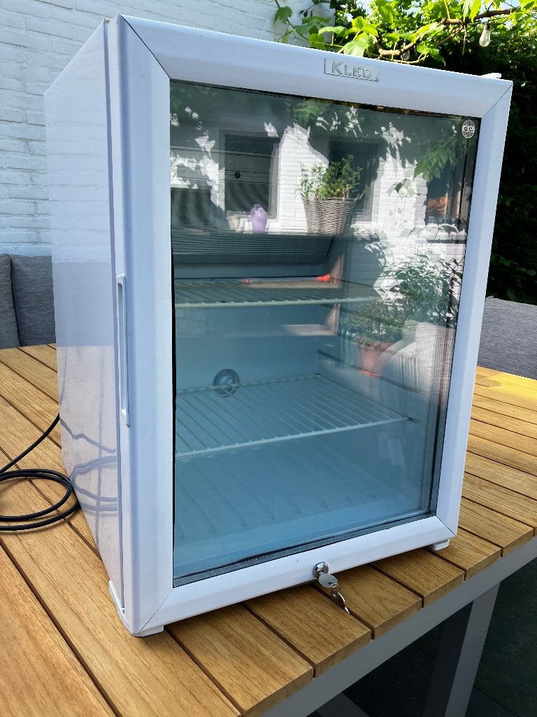 Glazen deur koeler/koelkast Kleo, Witgoed en Apparatuur, Koelkasten en IJskasten, Ophalen, Zonder vriesvak, Minder dan 45 cm, Minder dan 85 cm