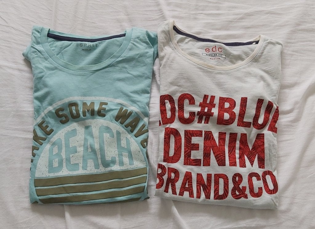 2x T-shirt Esprit en EDC Blauw Maat M Met Tekst., Kleding | Heren, Ophalen of Verzenden, Esprit, Gedragen, Maat 48/50 (M)
