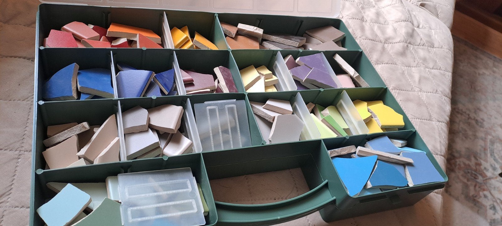 Gevraagd restanten keramiek/ tegels, Minder dan 20 cm, Minder dan 5 m², Wandtegels, Keramiek