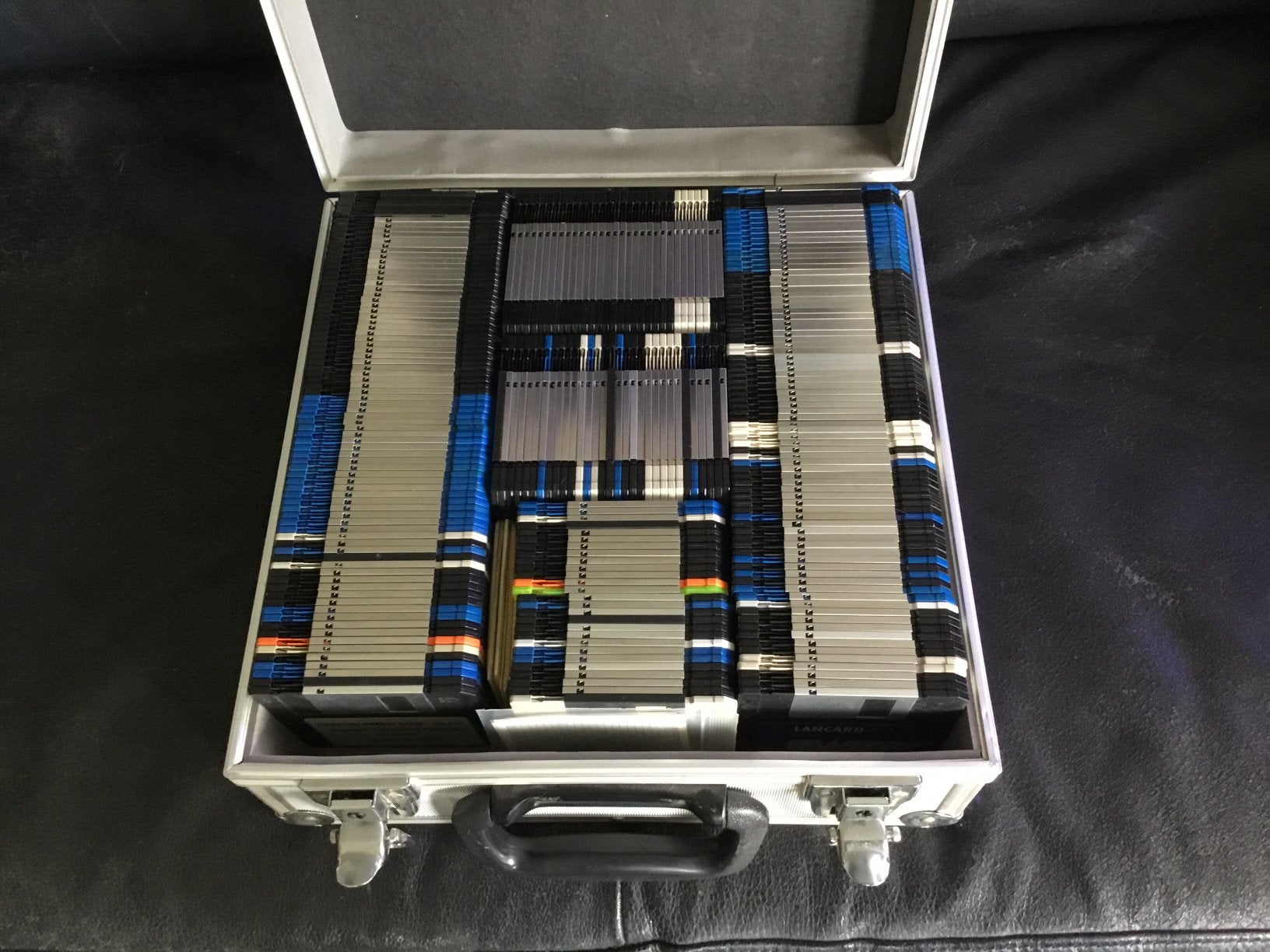 247 Diskettes 3,5” in opbergkoffer, disk, floppy, Computers en Software, Overige Computers en Software, Ophalen of Verzenden, Gebruikt