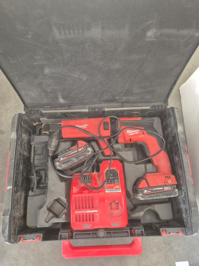Gebruikte Milwaukee gipsschroefmachine met schroeven, Ophalen of Verzenden