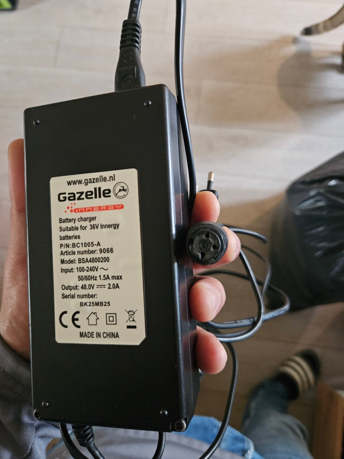 Gazelle Innergy Acculader 36V (werkend), Gebruikt