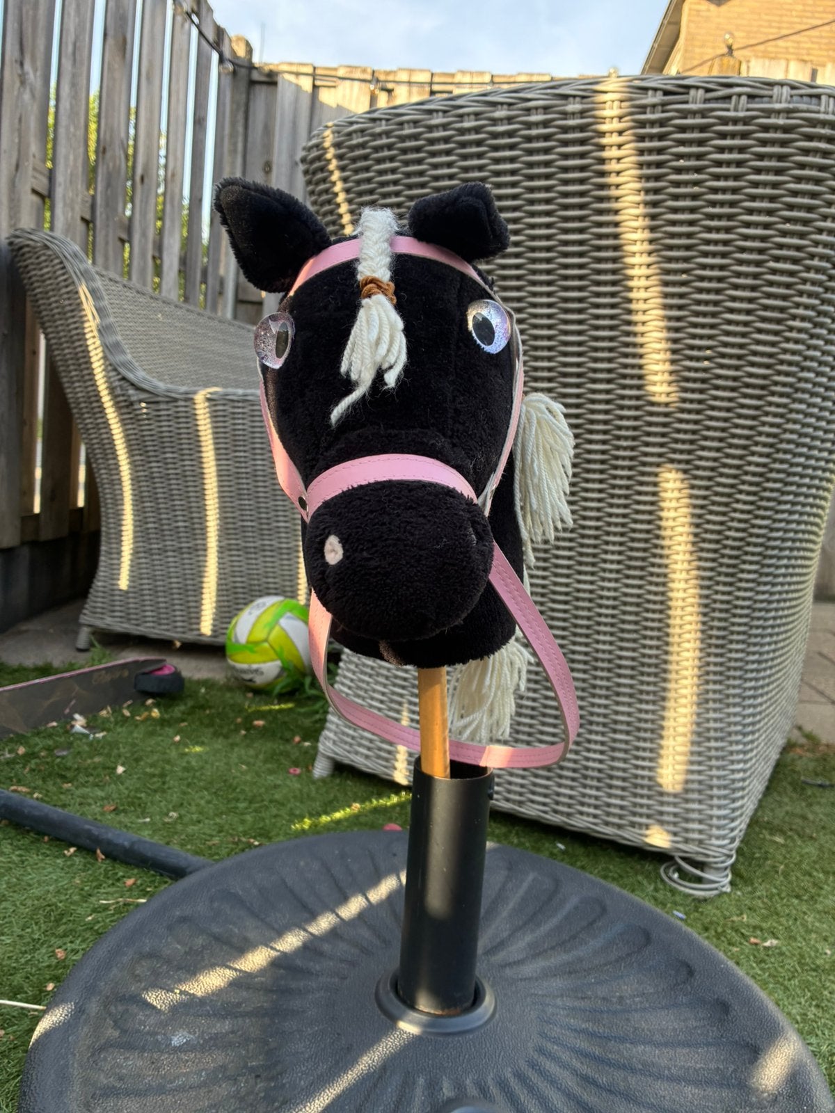 Hobby horse, Ophalen, Zo goed als nieuw