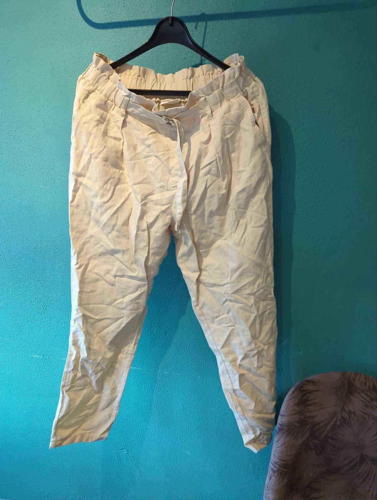 Lichte broek maat 44, Kleding | Dames, Broeken en Pantalons, Beige, Maat 42/44 (L), Ophalen of Verzenden, Lang